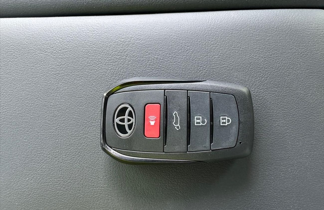 Toyota Land Cruiser GXR4 3.5L FULL OPTION