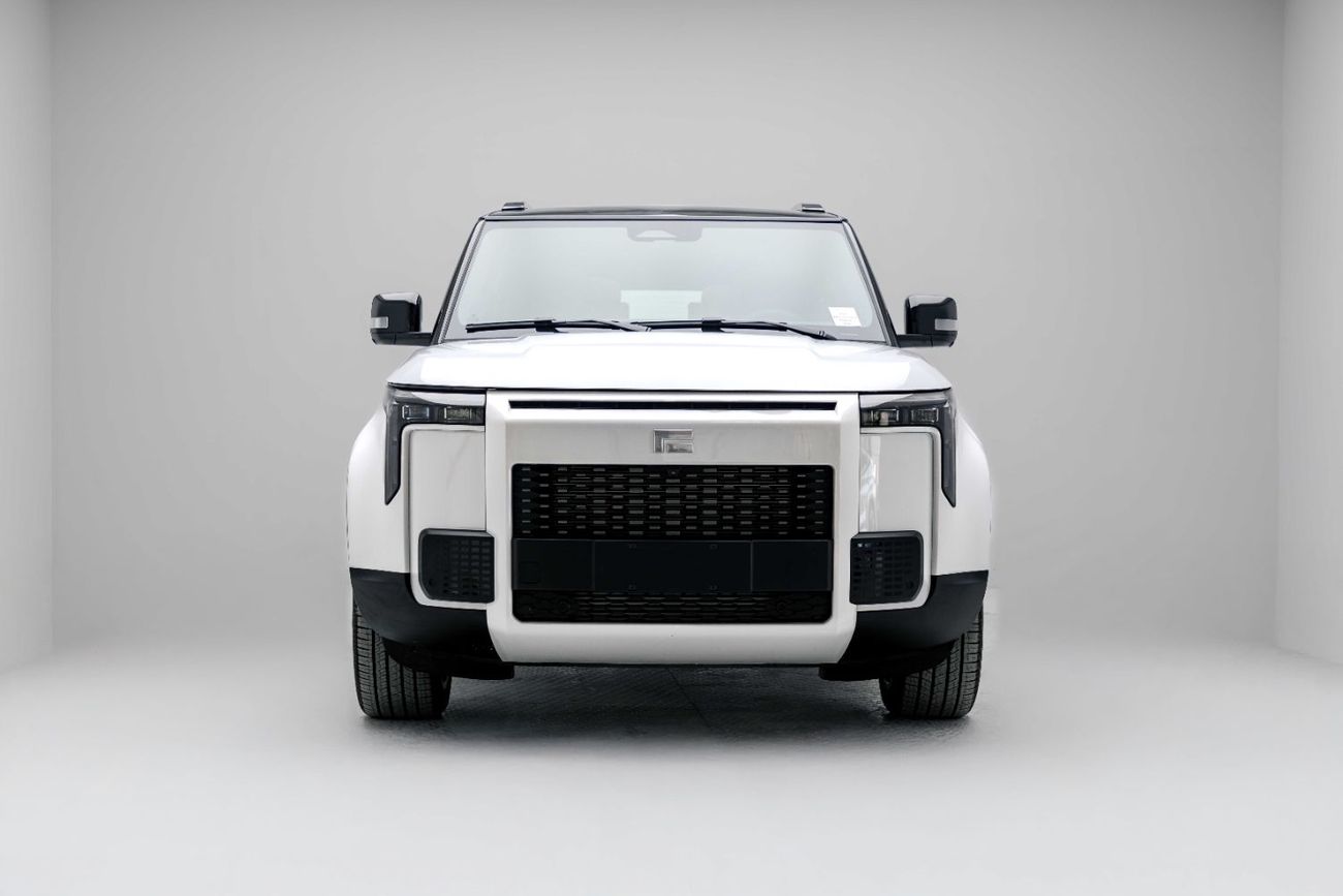 روكس 01 1.5L - Plug-in Hybrid - White Inside Orange | Export Only