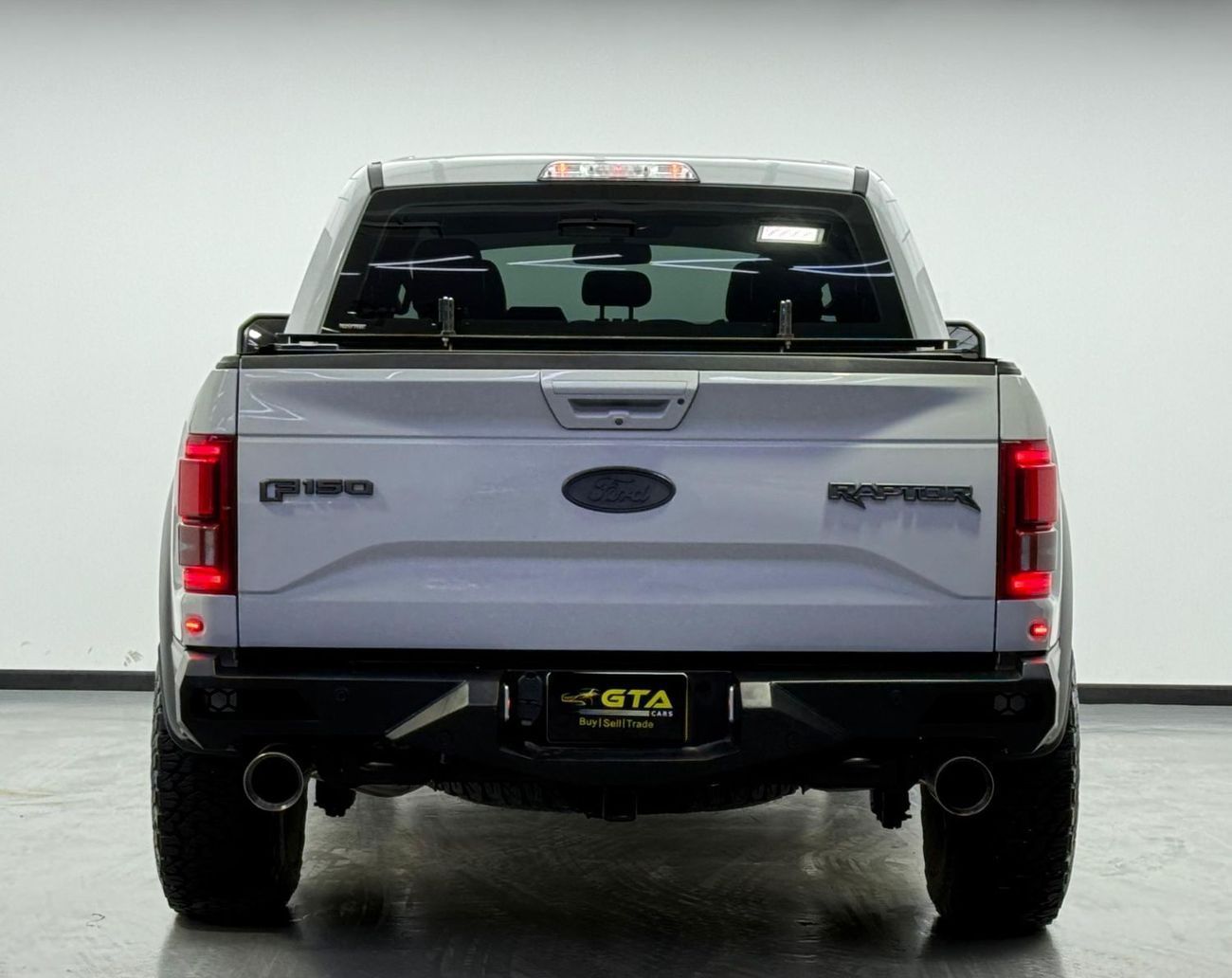 Ford F 150 Raptor 2017 Ford F-150 Raptor, Service History, Excellent Condition, GCC