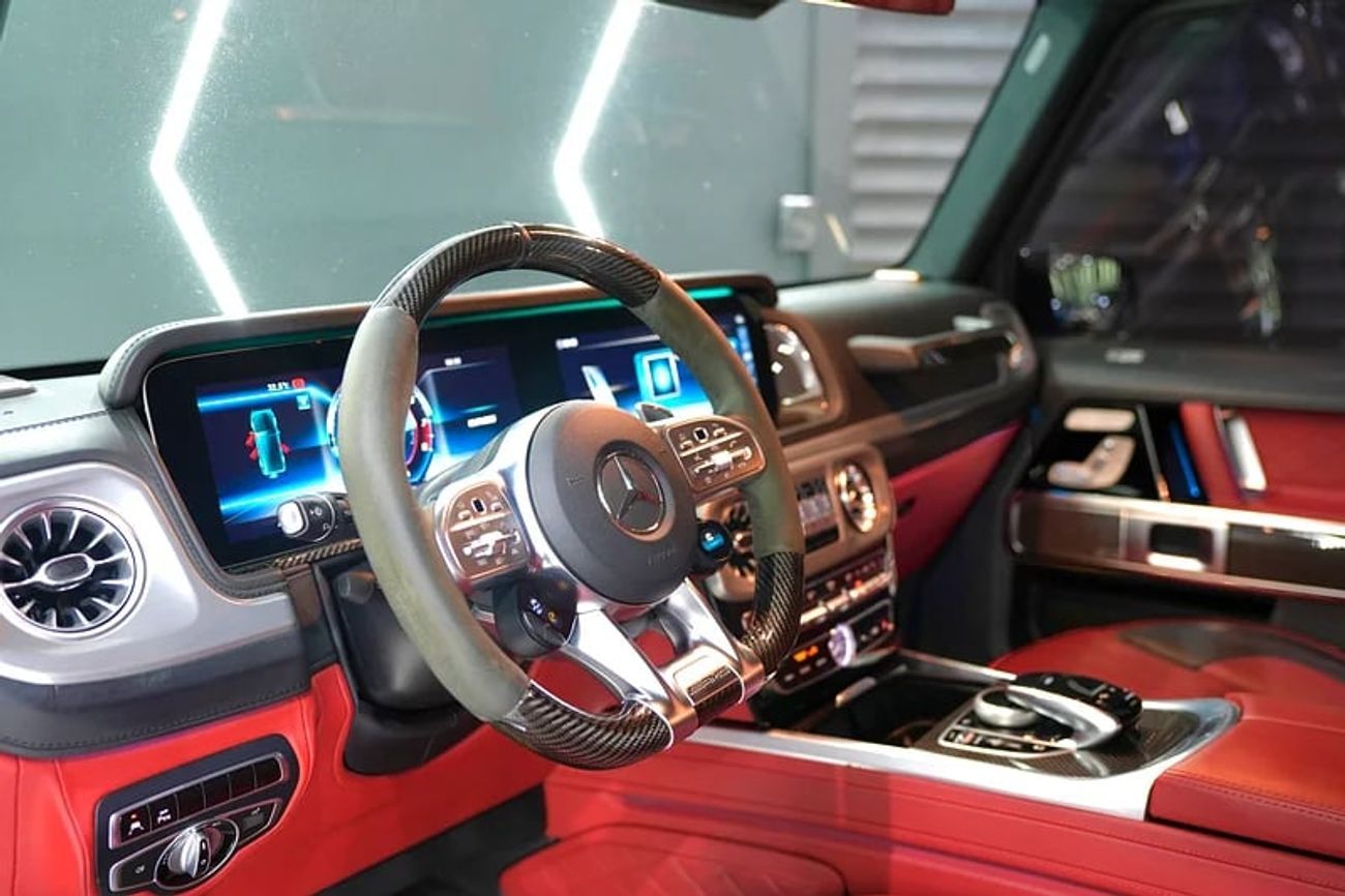 مرسيدس بنز G 63 AMG Double Night Package, Carbon Fiber Interior, Gargash Warranty Till 2027!!