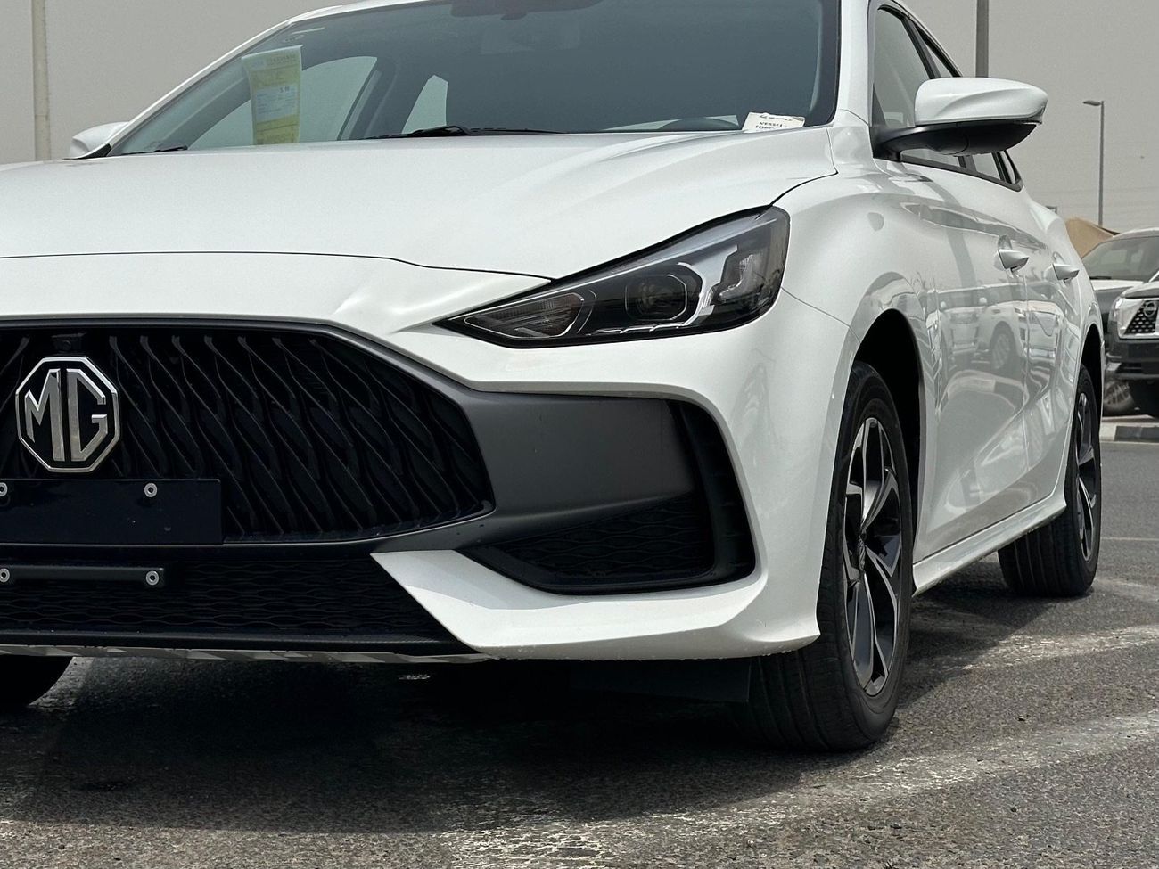 أم جي 5 2025 MG5 1.5L PETROL MANUAL TRANSMISSION FULL OPTION