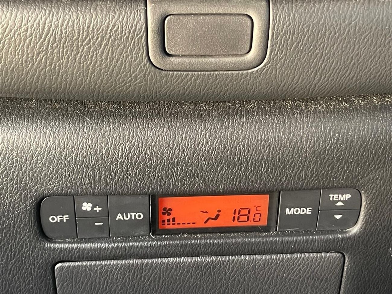 Nissan Armada SL (NON GCC)