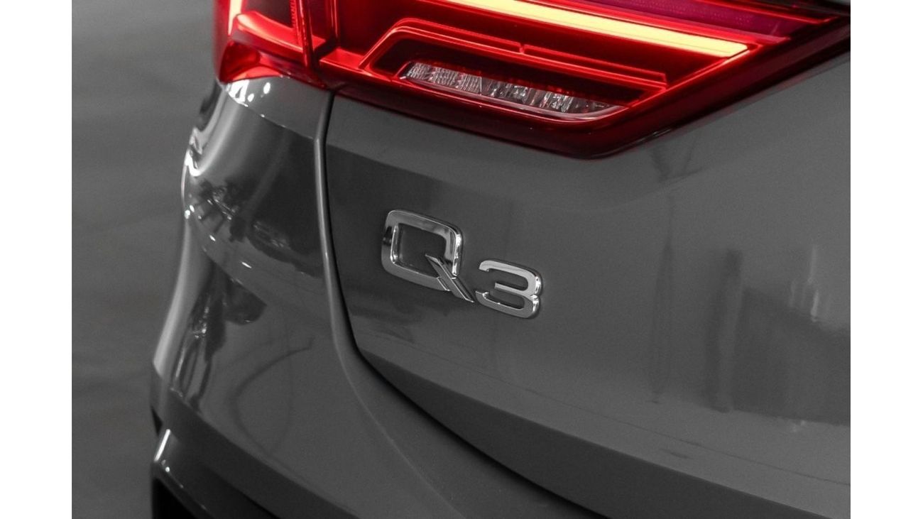 أودي Q3 2024 Audi Q3 40TSFI / 5 Year Audi Warranty & Service Contract