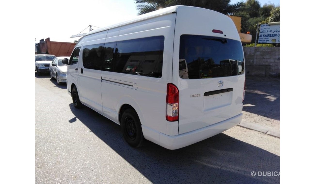 تويوتا هاياس Hiace Commuter RIGHT HAND DRIVE (Stock no PM 61)