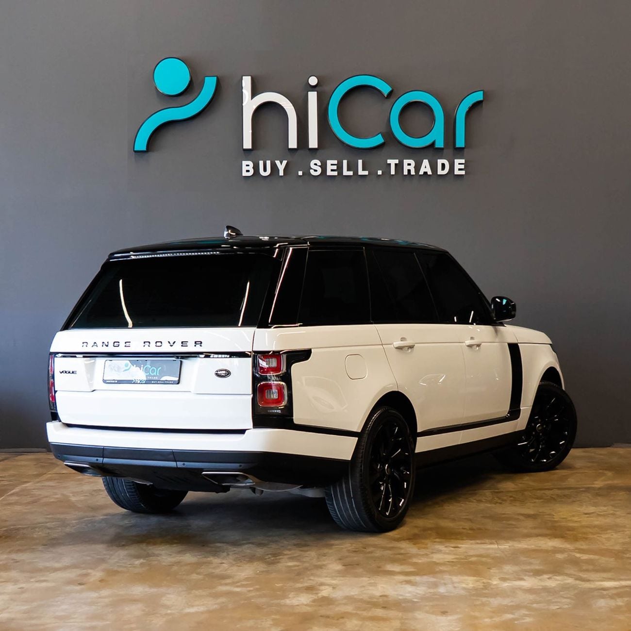Land Rover Range Rover AED 2,586 p.m • 0% Downpayment • Range Rover Vogue  • 1 Year Warranty