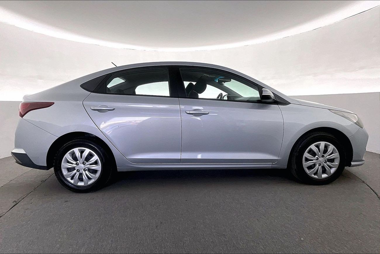 Hyundai Accent Smart / GL | National Day Celebration | Guaranteed Warranty | 0 Down Payment