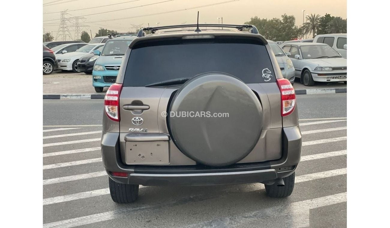تويوتا راف ٤ 2011 Toyota RAV4 4X4 With Sunroof