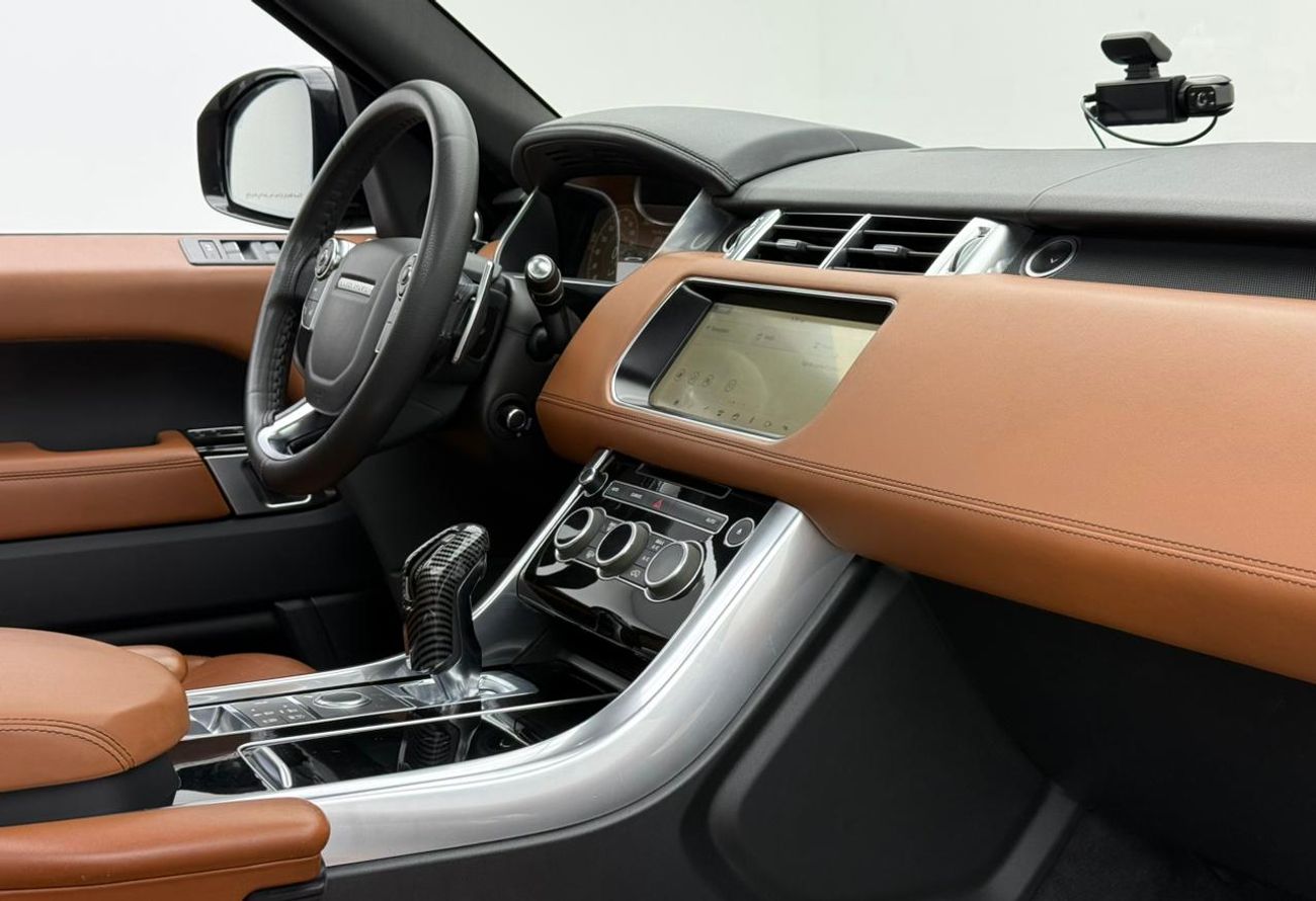 Land Rover Range Rover Sport 2017 Range Rover Sport HSE, Full Range Rover Service History, Fully Loaded, Excellent Condition, GCC