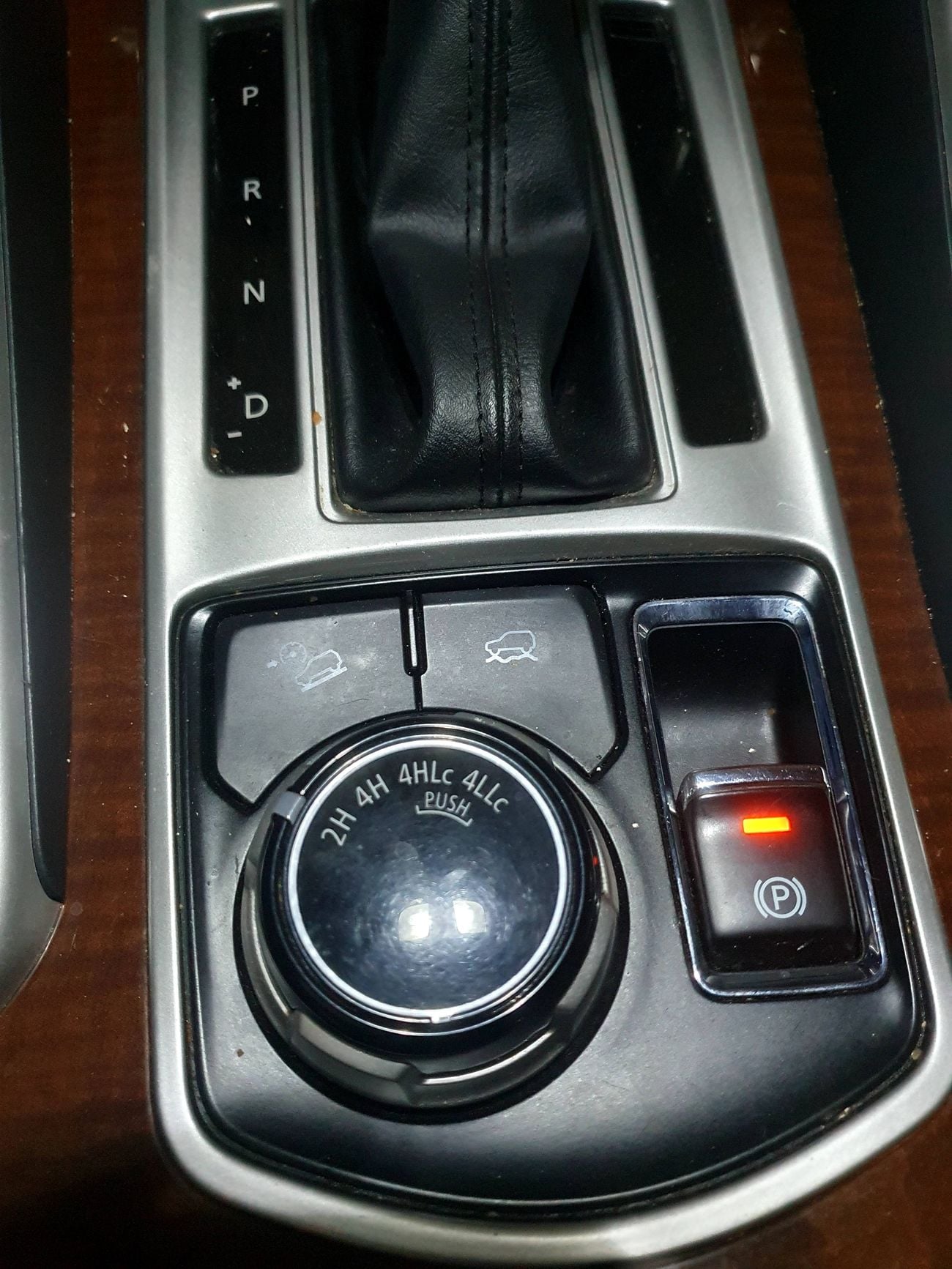 Mitsubishi Montero Sport GLS Premium 3.0L (7 Seater)