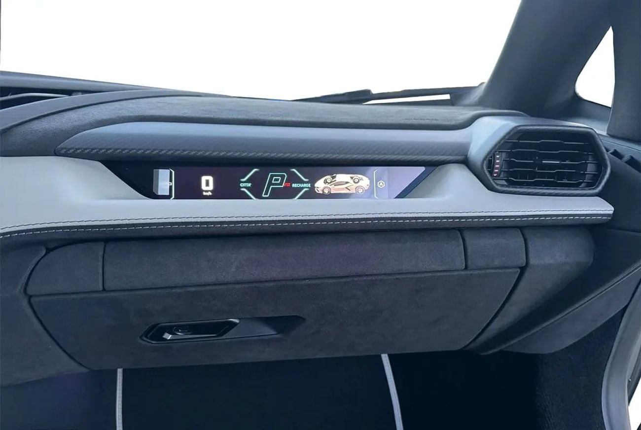 Lamborghini Revuelto