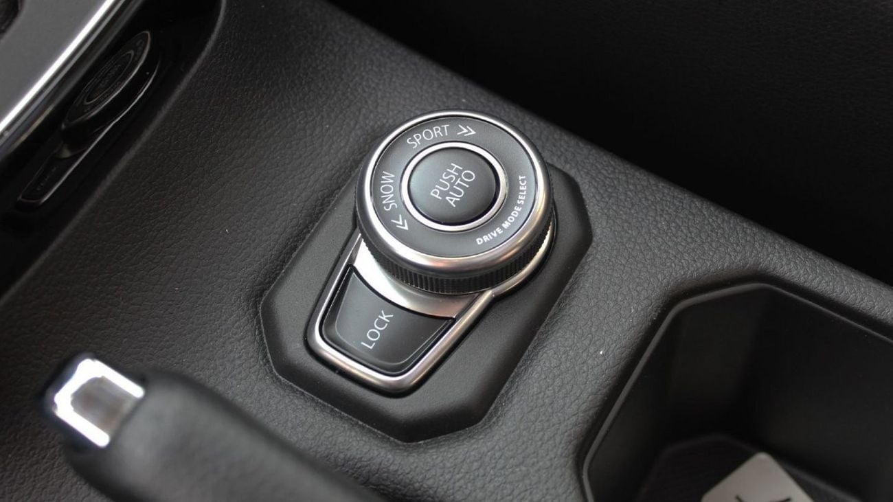 Suzuki Grand Vitara 1.5L GLX MILD HYBRID TOP OF THE LINE 4X4 (Export Only)