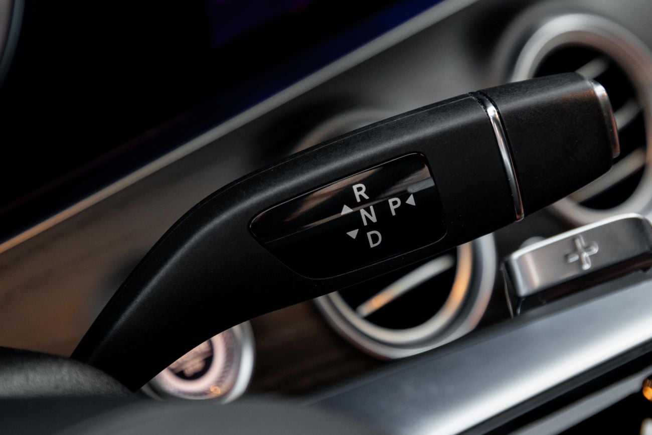 مرسيدس بنز E300 Mercedes-Benz E300