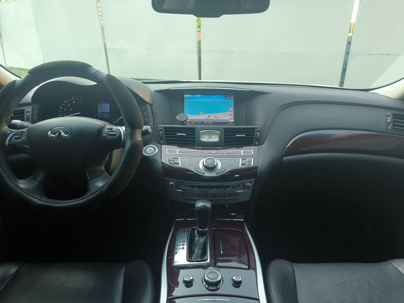 إنفينيتي Q70 Luxury 3.7L