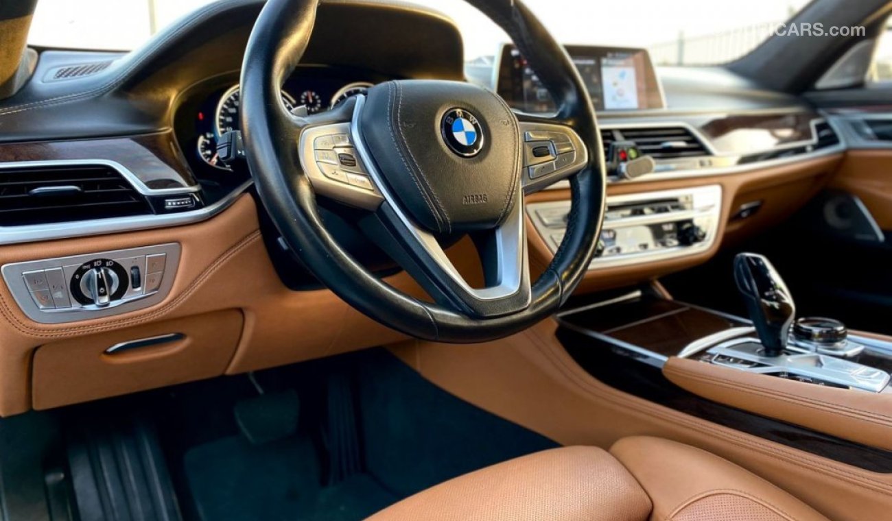 بي أم دبليو 750 Li  XDrive