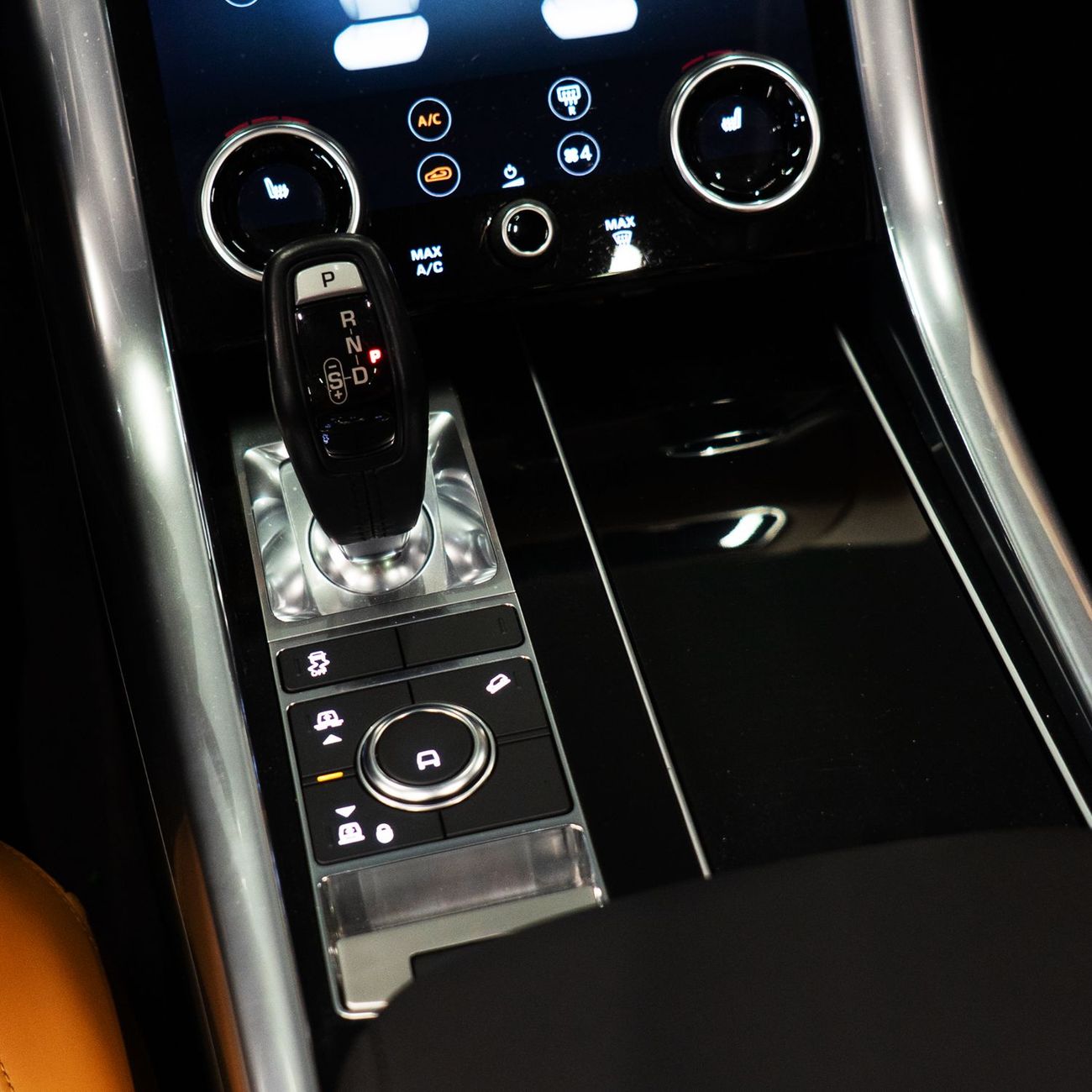 Land Rover Range Rover Sport HSE 3.0L (340 HP) AED 2,011 pm• 0% Downpayment • Range Rover Sport HSE • 1 Year Warranty