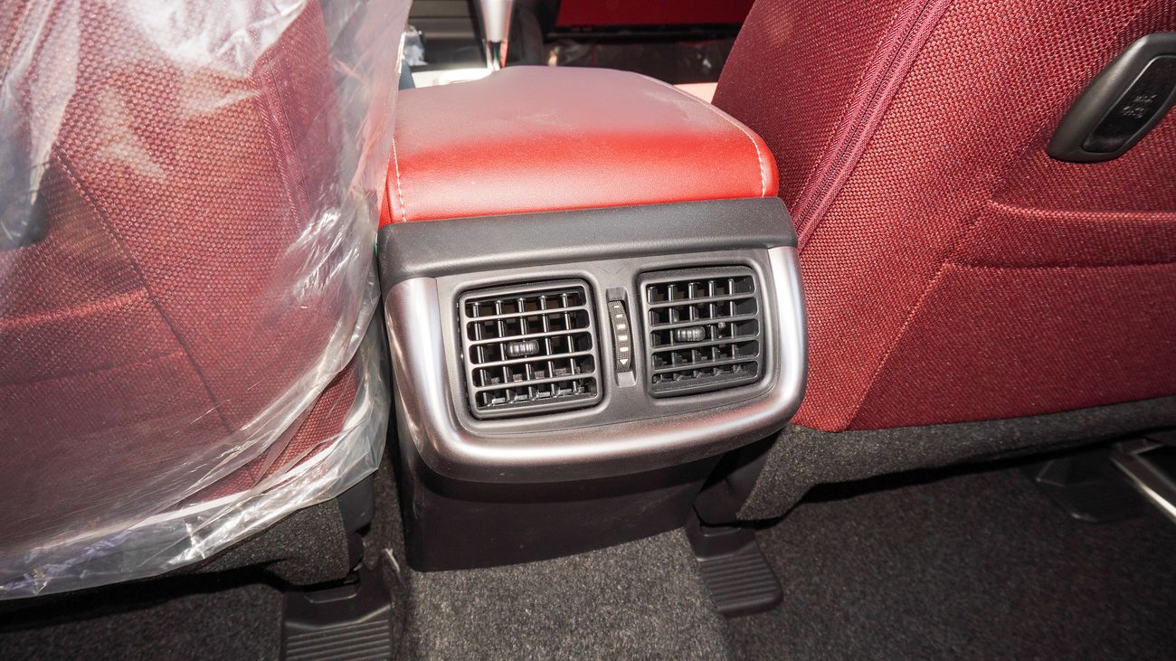 تويوتا هيلوكس GLX-S  SR5 2.7L 4WD A/T