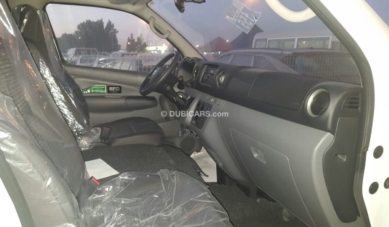 Nissan Urvan petrol  15 seat