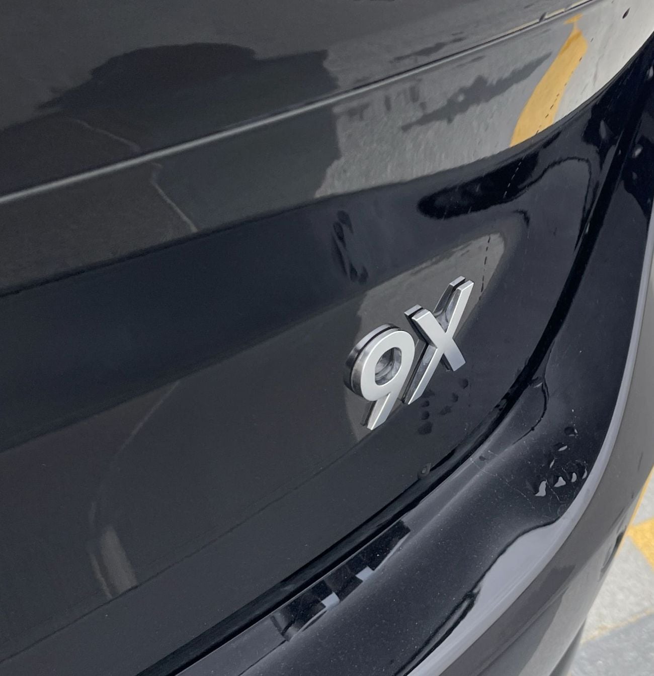 Zeekr 9X FLAGSHIP FULL SIZE LUXURY HYBRID SUV 2.0L-4CYL + THREE ELECTRIC MOTORS AWD