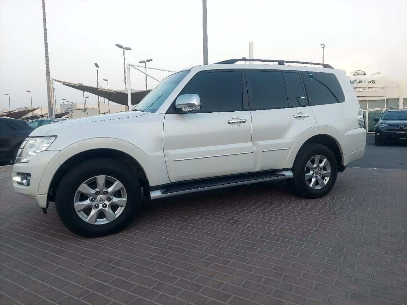 Mitsubishi Pajero 3.0L PETROL V6 AUTOMATIC TRANSMISSION
