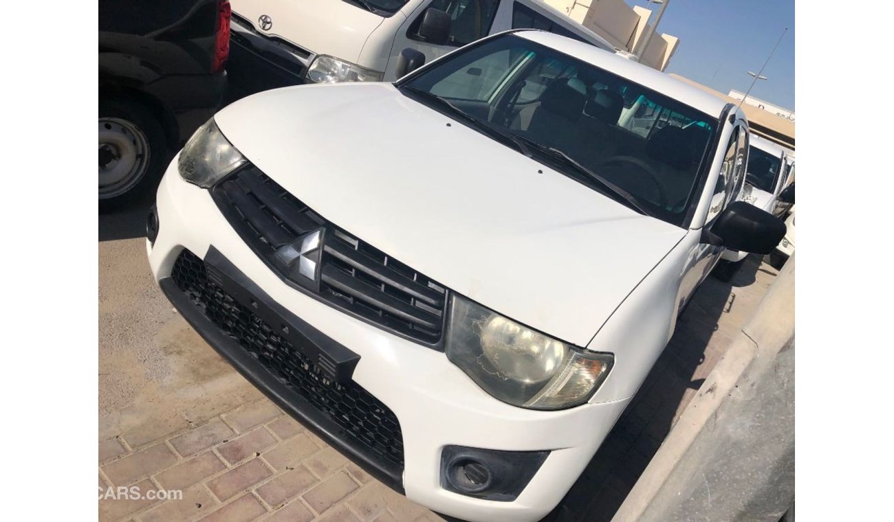 Mitsubishi L200 Mitsubishi L200 D/c Pick up Diesel,Model:2012.Excellent condition