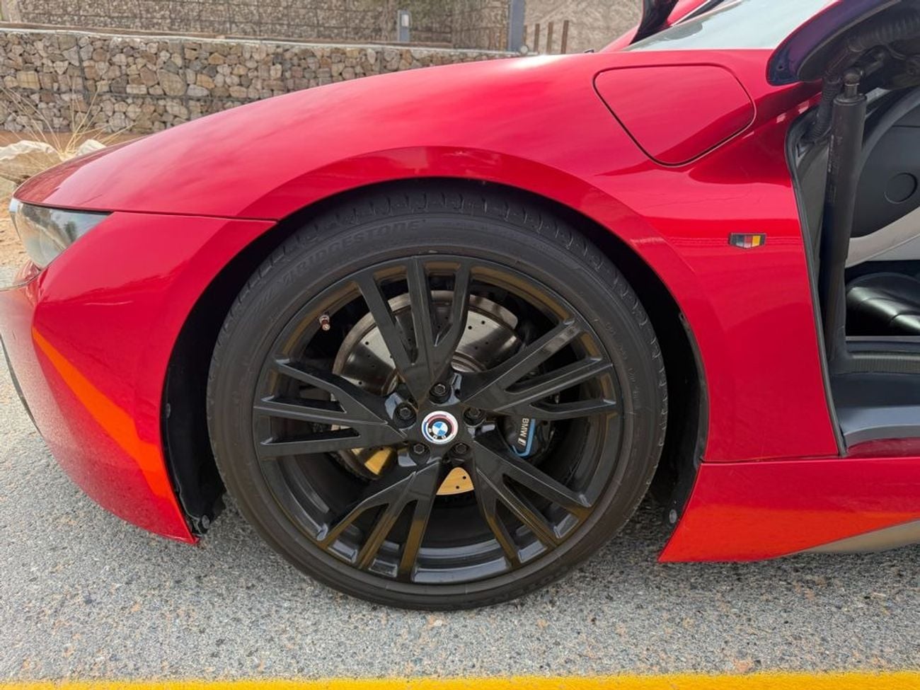 بي أم دبليو i8 STD