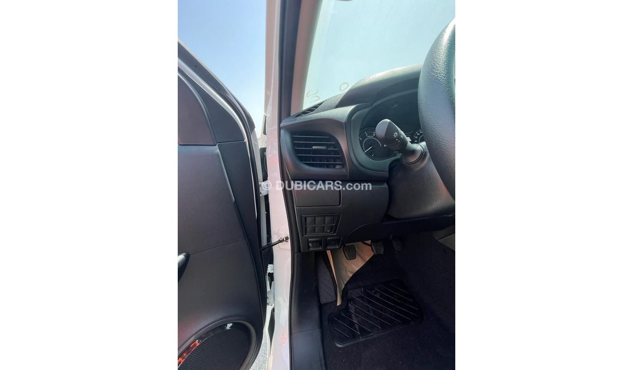 تويوتا هيلوكس 2023 TOYOTA HILUX 2.4L MT DIESEL MID OPTION
