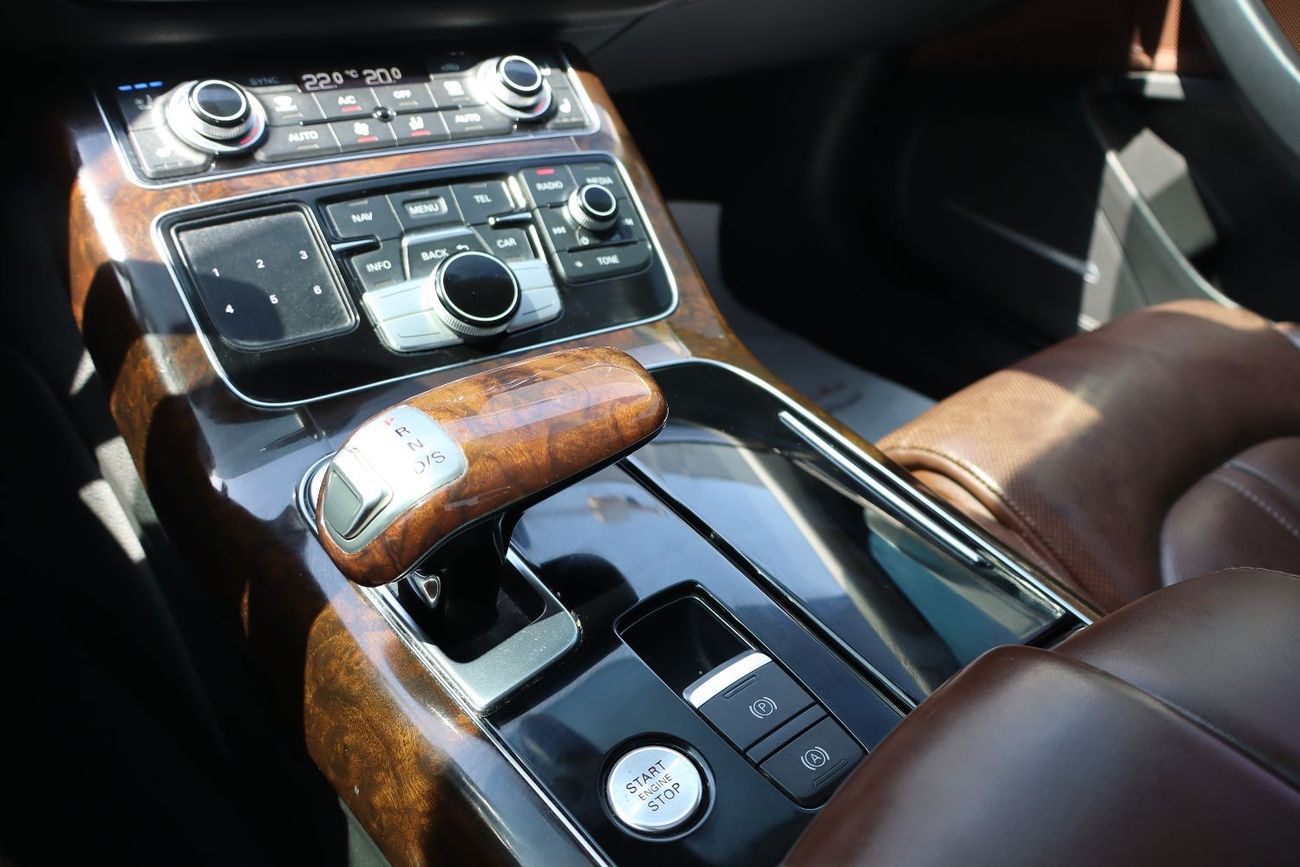 Audi A8 L 55 TFSI quattro Full Option 3.0L