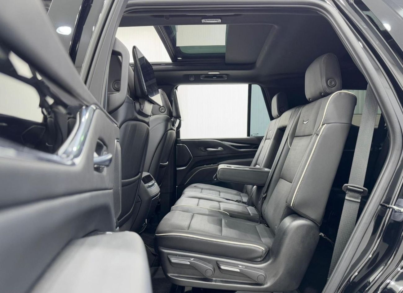 Cadillac Escalade Sport 6.2L 4WD 2023 Cadillac Escalade Sport Luxury, Agency Warranty And Service Pack, Full Service H