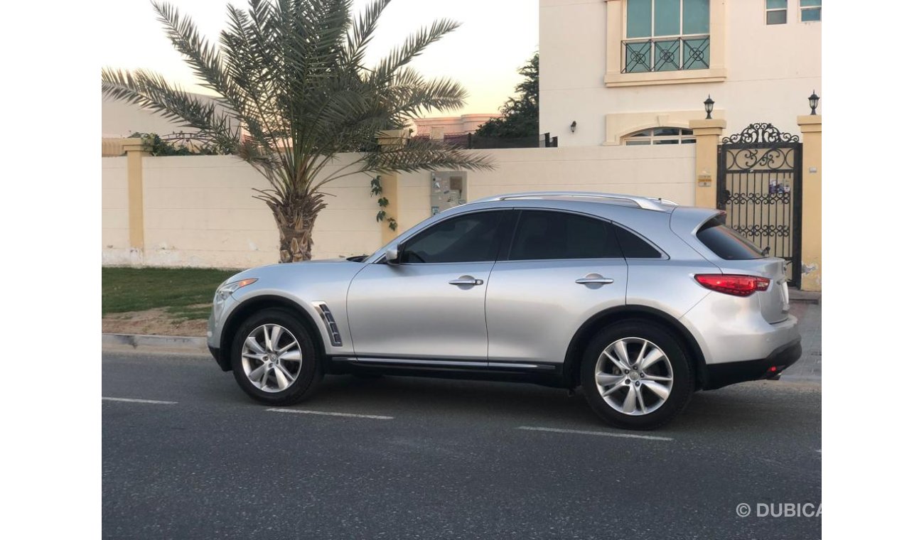 Infiniti FX37 Infiniti - FX37   The Walk: 53,000   Model: 2013   specifications;   full option   American import