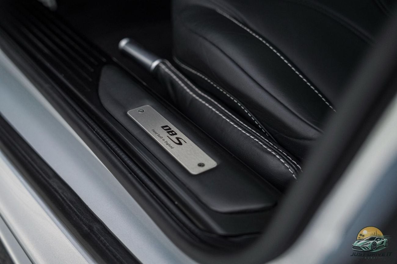 Aston Martin DBS STD