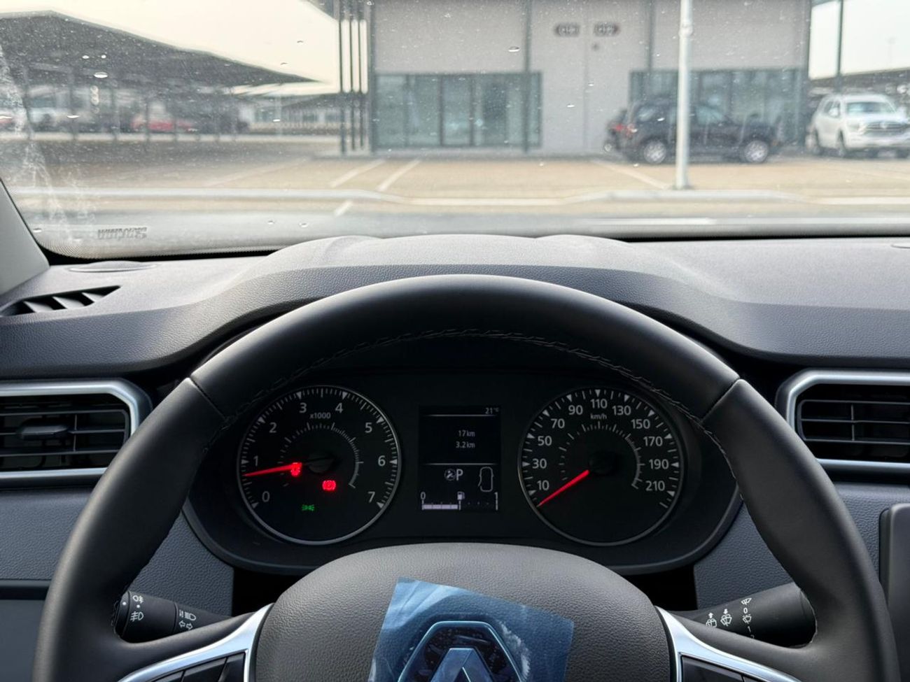 رينو داستر 1.5L Basic Option Petrol A/T