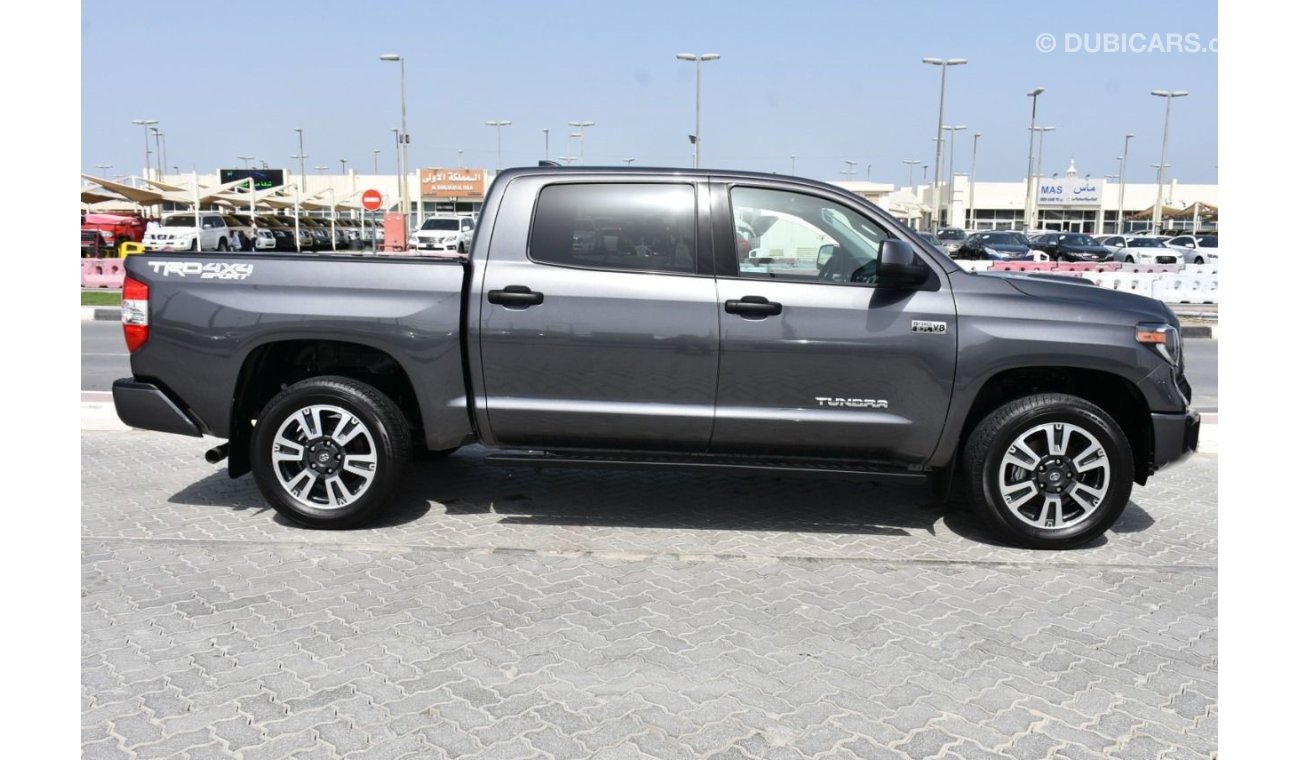 Toyota Tundra TRD SPORT  V-08 ( CLEAN CAR WITH WARRANTY )