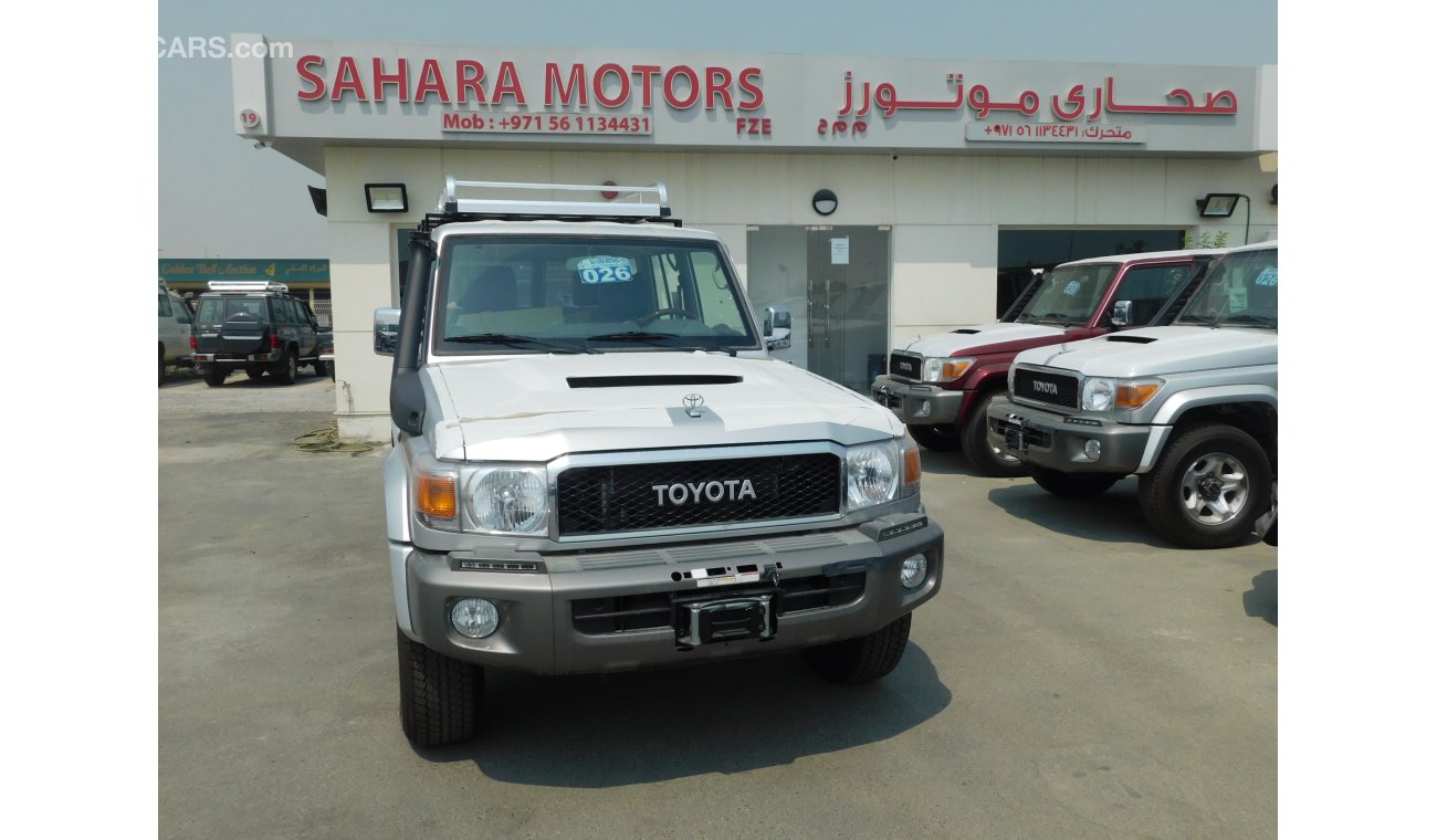 تويوتا لاند كروزر هارد توب 76 HARDTOP LX SPECIAL V8 4.5L DIESEL M/T WAGON(ONLY ON SAHARA MOTORS)