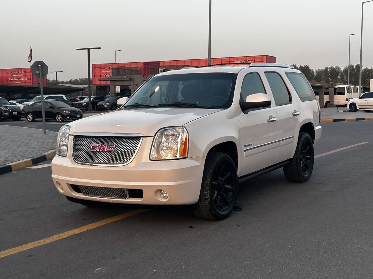 GMC Yukon yucon denali 2013 model gcc