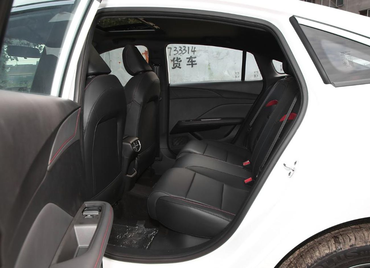 أم جي 5 MG 5 Luxury 1.5L - Sunroof - 360 Cameras - 2025 Brand New (Export)