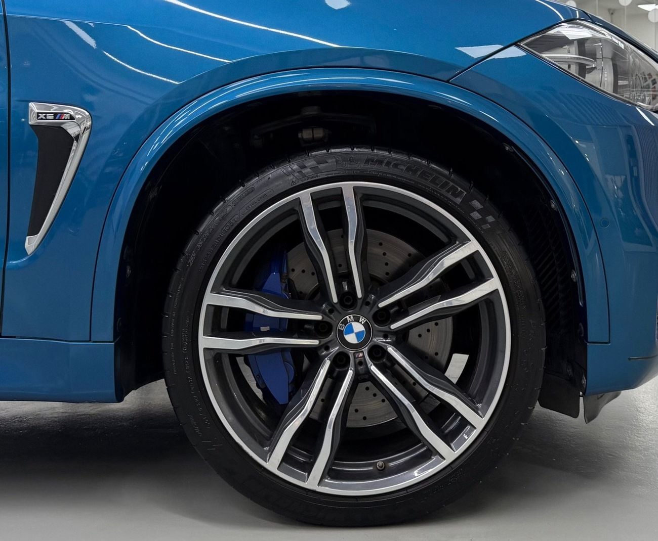 BMW X5 M GCC .. FSH .. M power .. Original paint .. Top Range