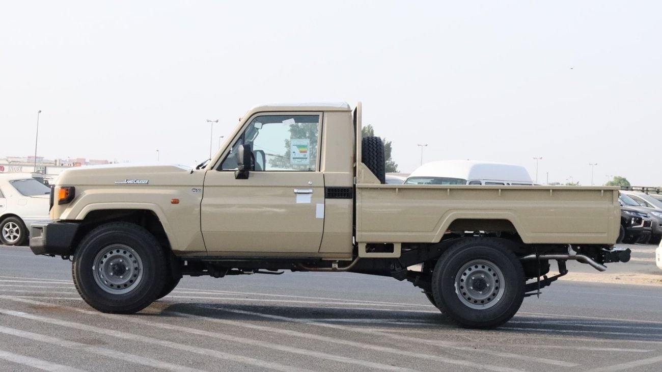 Toyota Land Cruiser Pick Up Std 4.0L Single Cab Utility 4WD