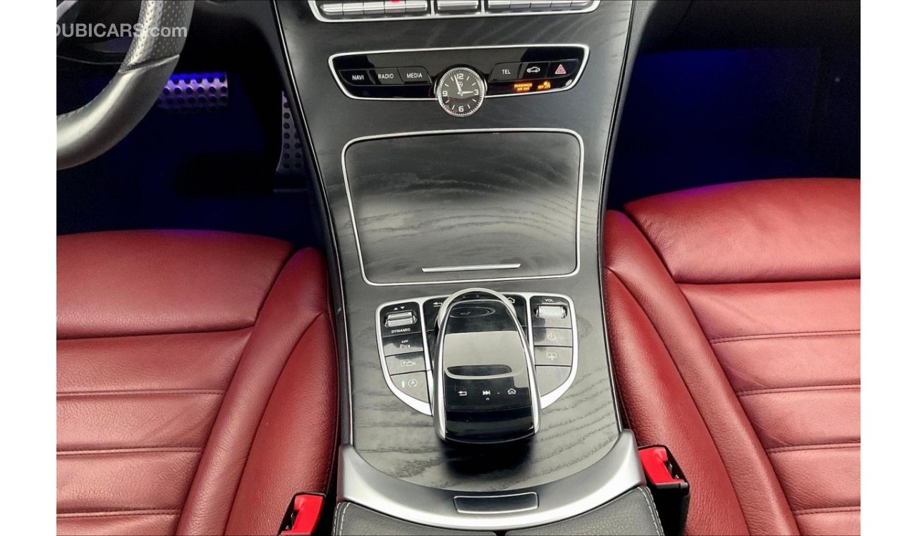 Mercedes-Benz C 200 Premium (AMG Line)