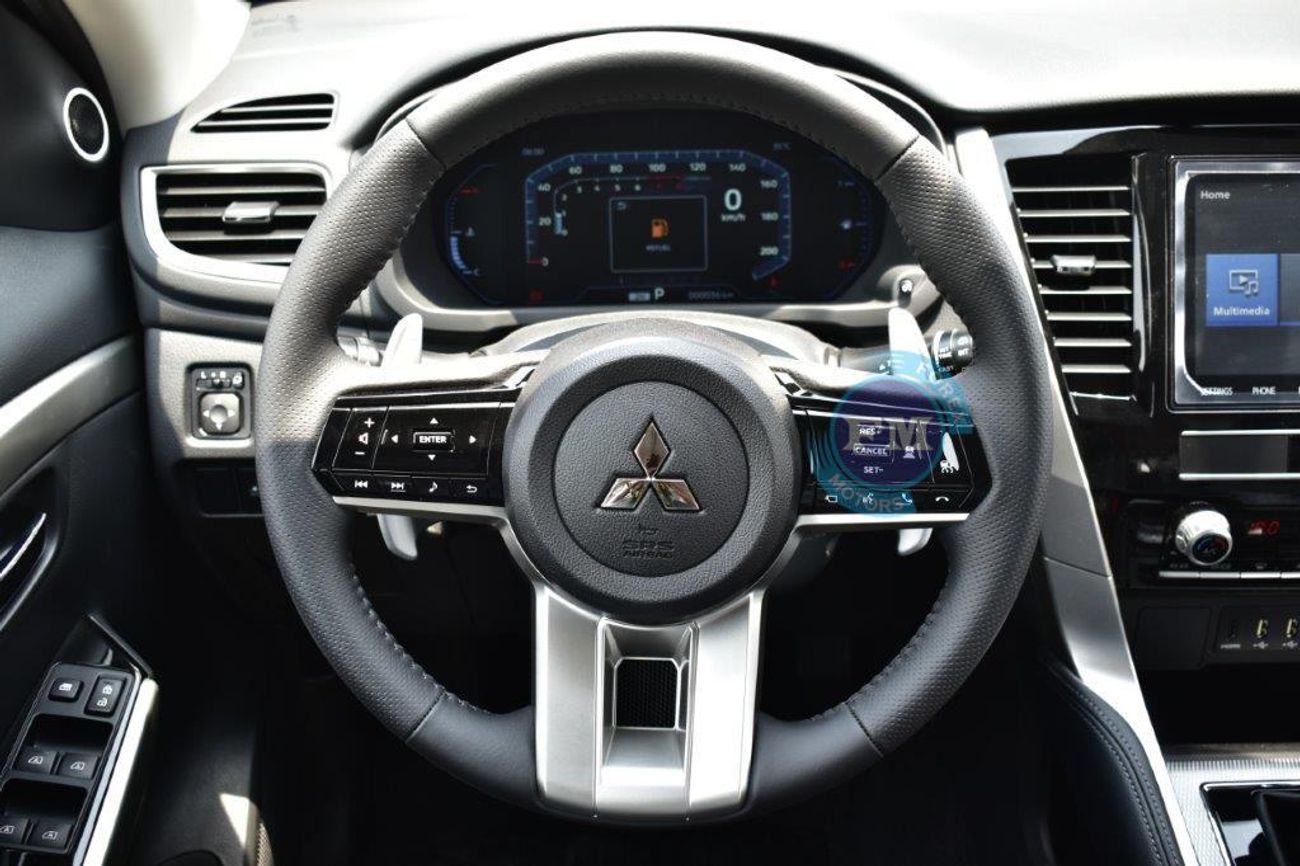 Mitsubishi Montero GLS P Line 3.0L Petrol 4WD 7 Seat Automatic