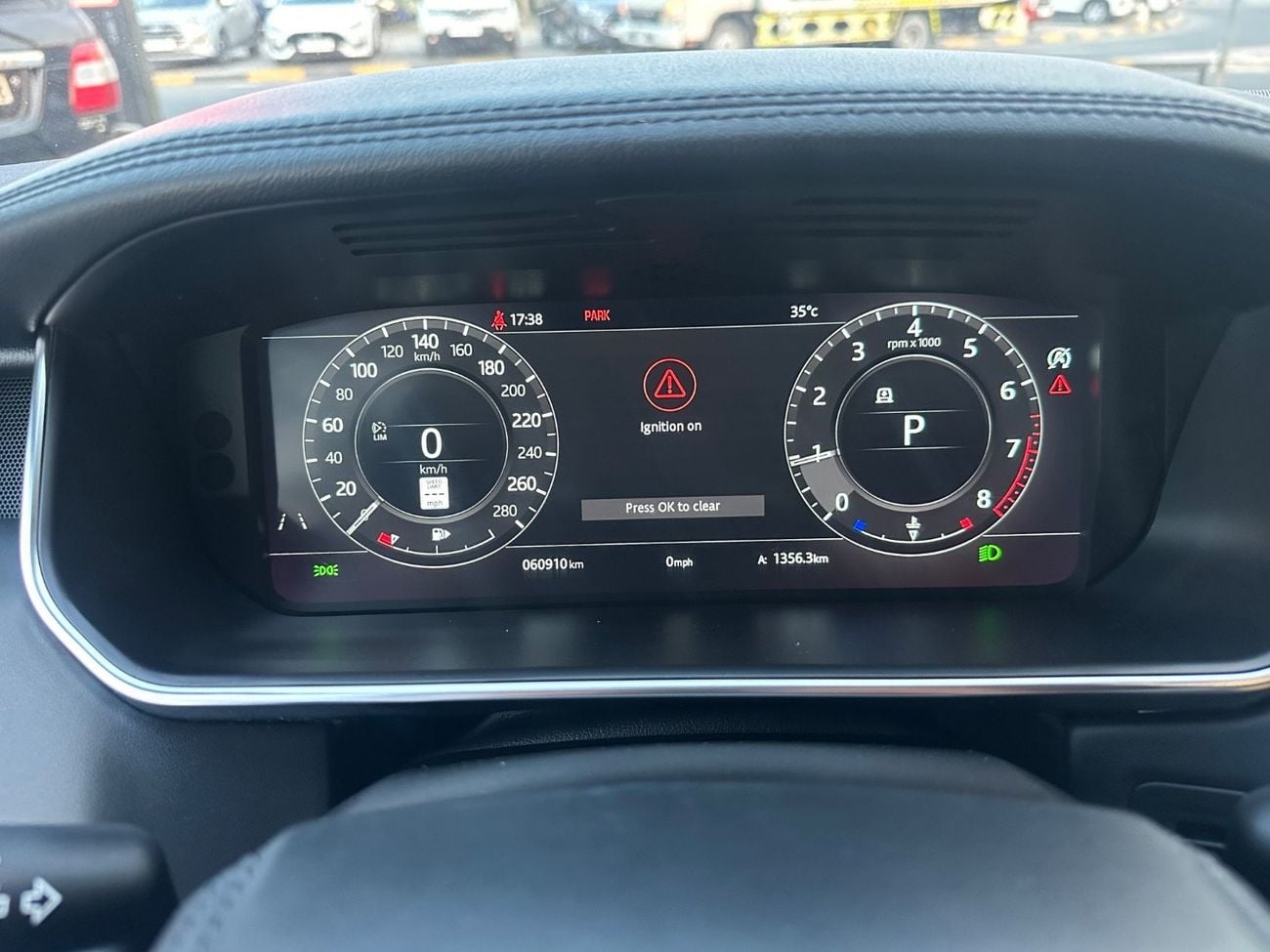 Land Rover Range Rover HSE P525 V8 Westminster 3 years warranty and 3 free services