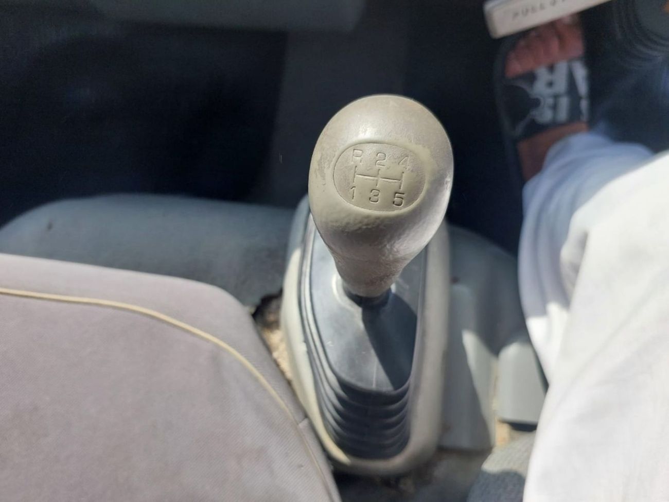 Mitsubishi Fuso Canter MITSUBISHI CANTER FREEZER TRUCK RHD 1997 MODEL 4.5 L DIESEL MANUAL(PM30771)