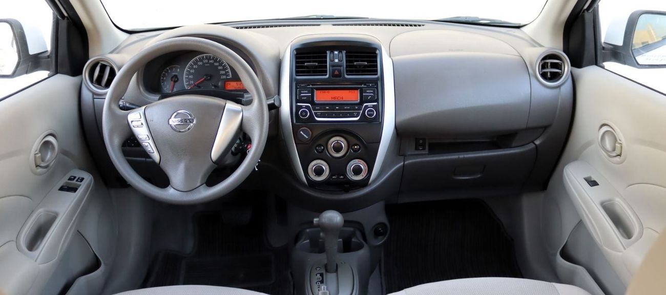 Nissan Sunny SL ACCIDENTS FREE - GCC - MID OPTION - ORIGINAL PAINT - PERFECT CONDITION INSIDE OUT