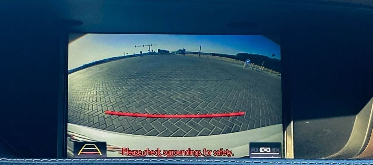 Lexus ES350 Platinum 3.5L FWD Lexus ES350 3.5L | V6 | 2018 GCC   | Accident Free  Excellent Cond