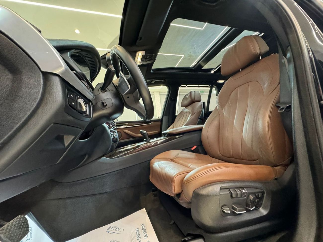 بي أم دبليو X5 50i Luxury 4.4L (7 Seater) AMAZING BMW X5 V8 || 7 SEATS || FULL OPTIONS || GCC II ACCIDENTS FREE I|