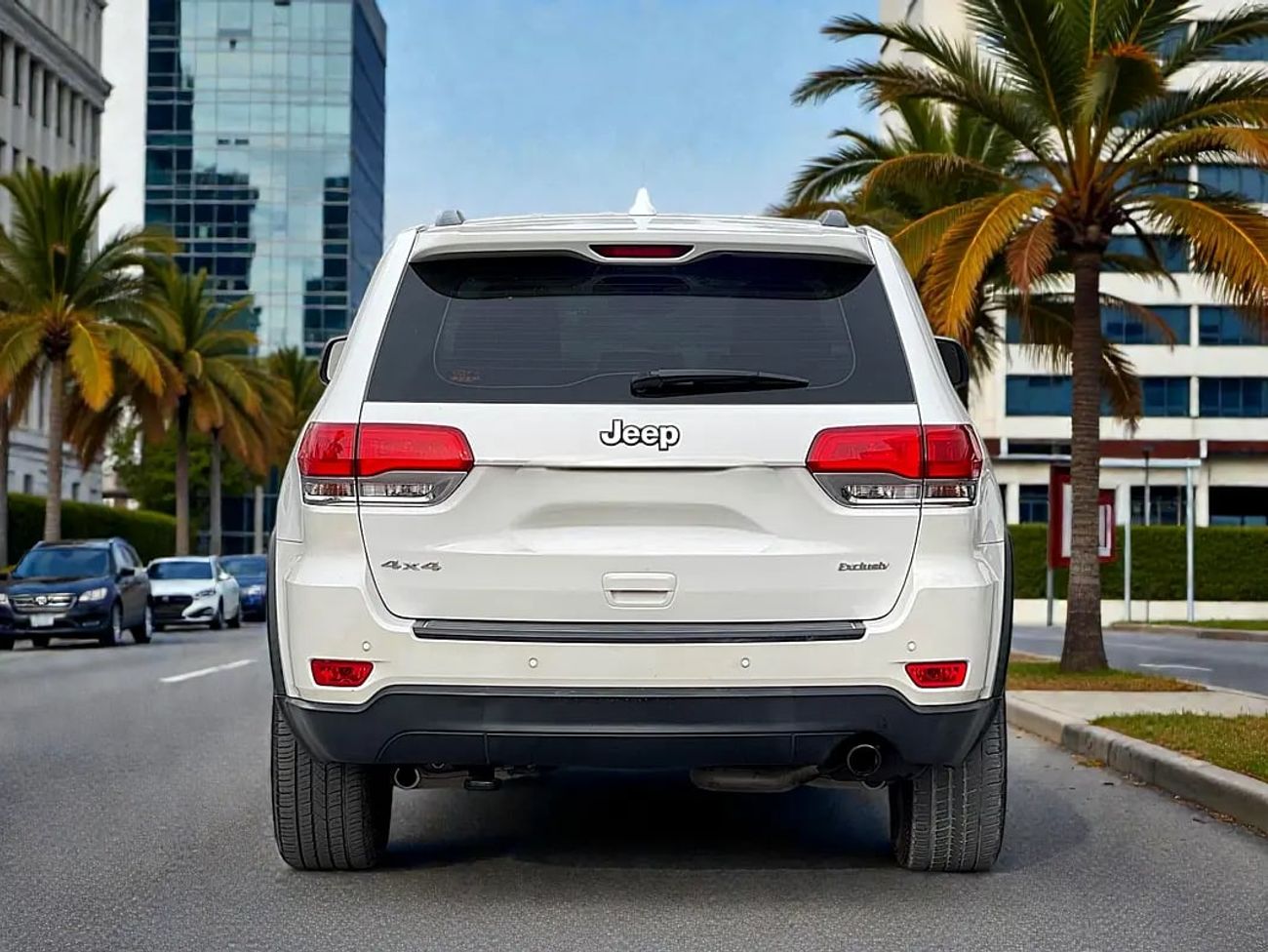 Jeep Grand Cherokee exclusive 3.6L 1,368 P.M | | | EXCLUSIVE | | 3.6L V6 | GCC | ORIGINAL PAINT