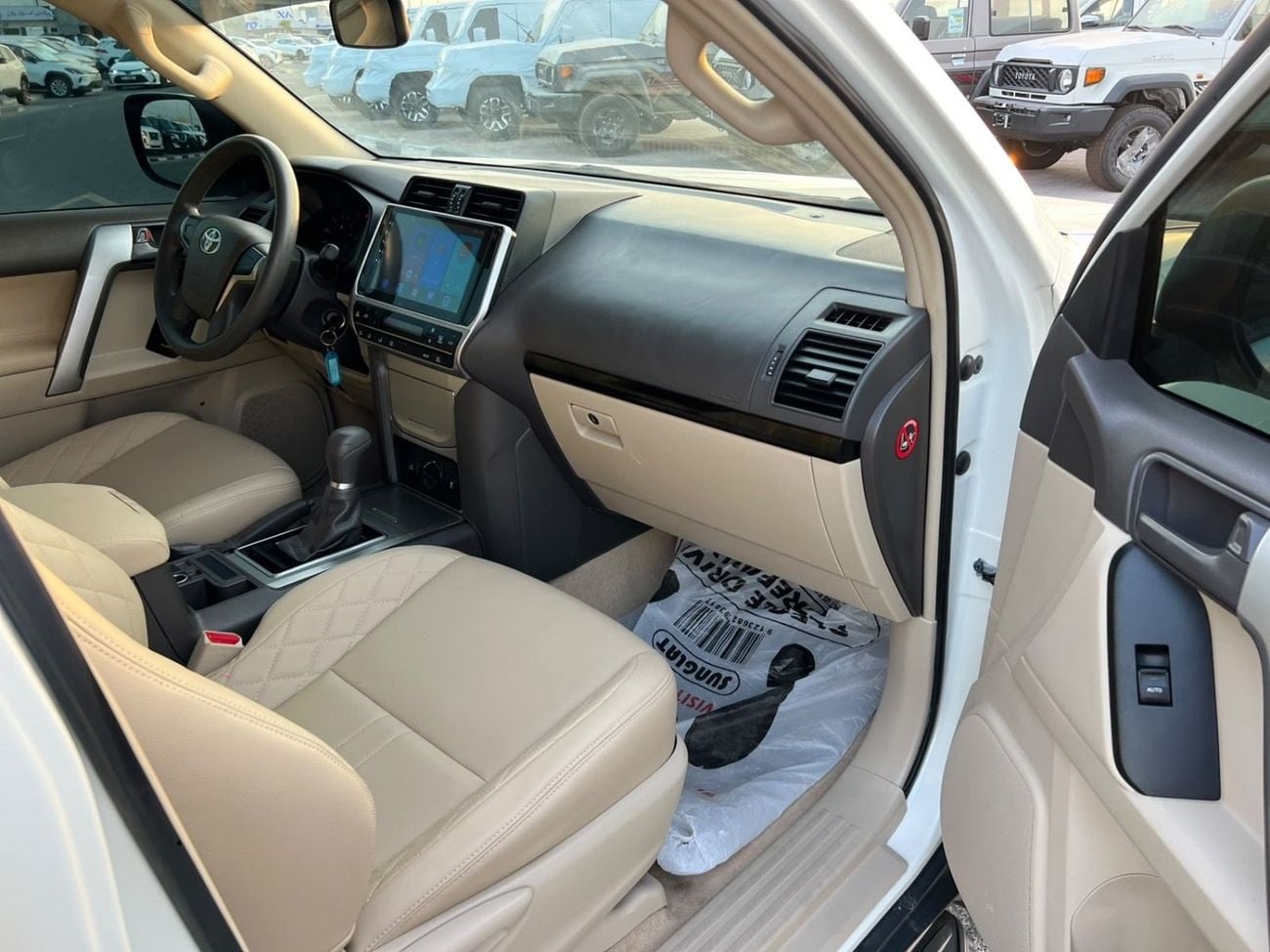 Toyota Prado 2018 Toyota Prado TXL 2.7L V4- AWD 4x4 - No accident  Rear Camera & Sensor -Leather Seat -