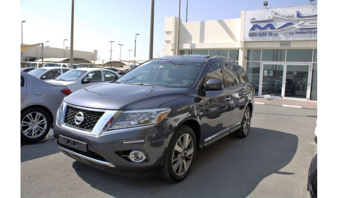 Nissan Pathfinder SV - ACCIDENTS FREE - ORIGINAL PAINT - 2 KEYS - FULL OPTION - CAR IS IN PERFECT CONDITION INSIDE OUT