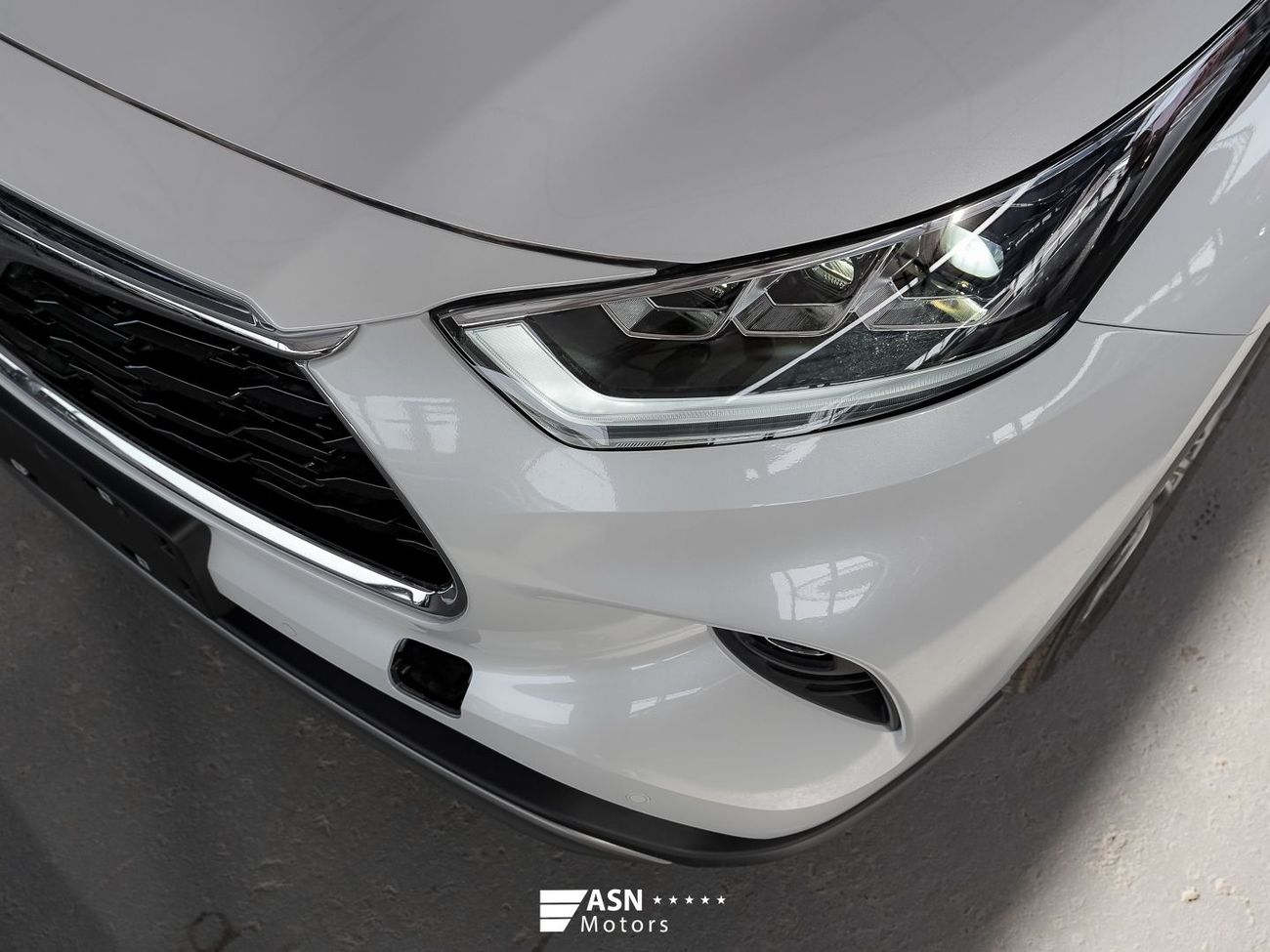 تويوتا هايلاندر 2.5L Hybrid AWD Extreme Edition 7 Seats 2025 (Export Price)