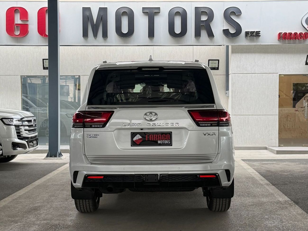 Toyota Land Cruiser 2026 LAND CRUISER VXR 3,3 TWINTURBO DIESEL  FULLY LOADED  **التصدير فقط خارج الخليج**EXPORT ONLY**