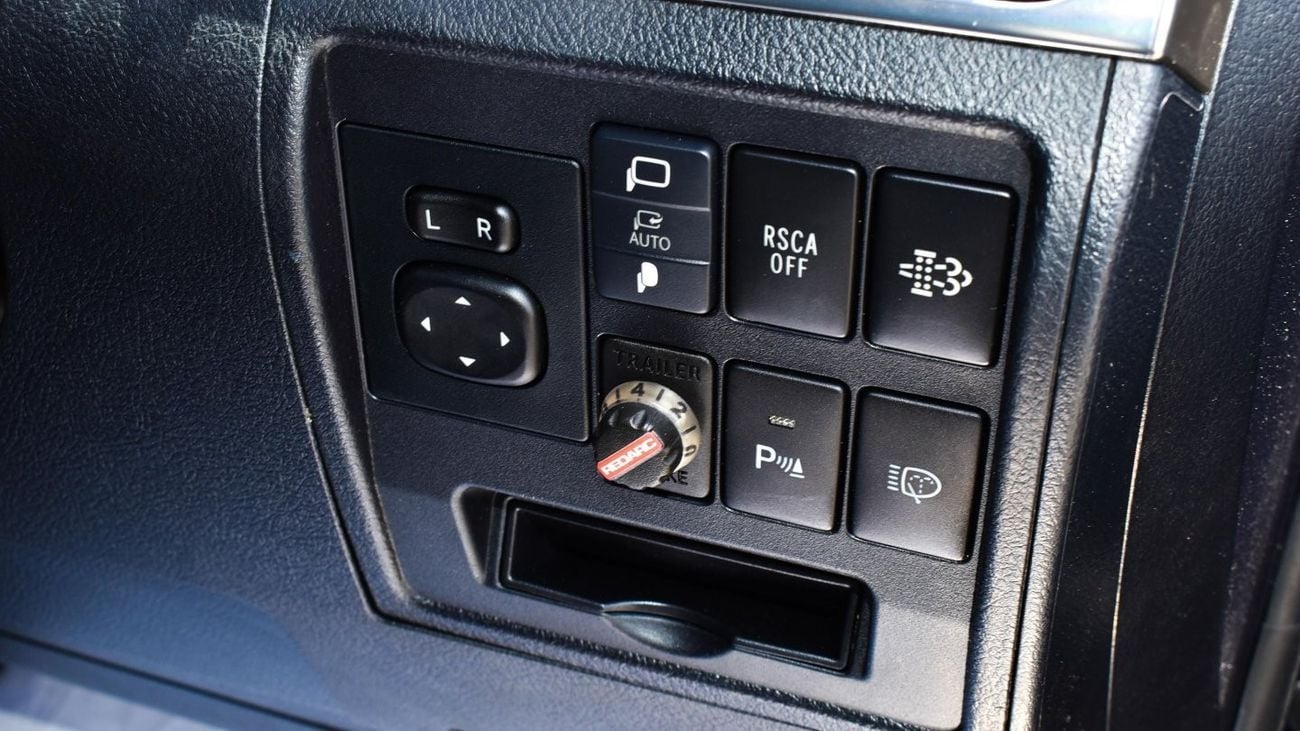 Toyota Land Cruiser V8 Diesel Right Hand